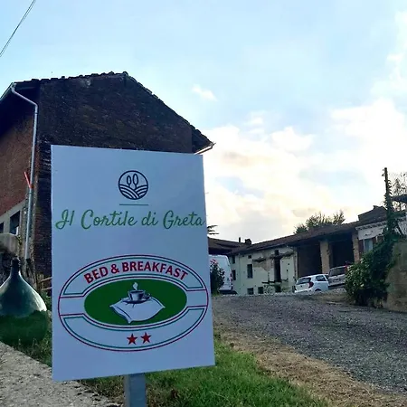Il Cortile Di Greta Lu (Piedmont)