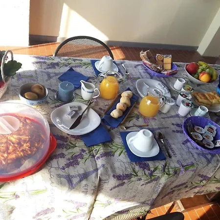 Bed & Breakfast Il Cortile Di Greta 3*